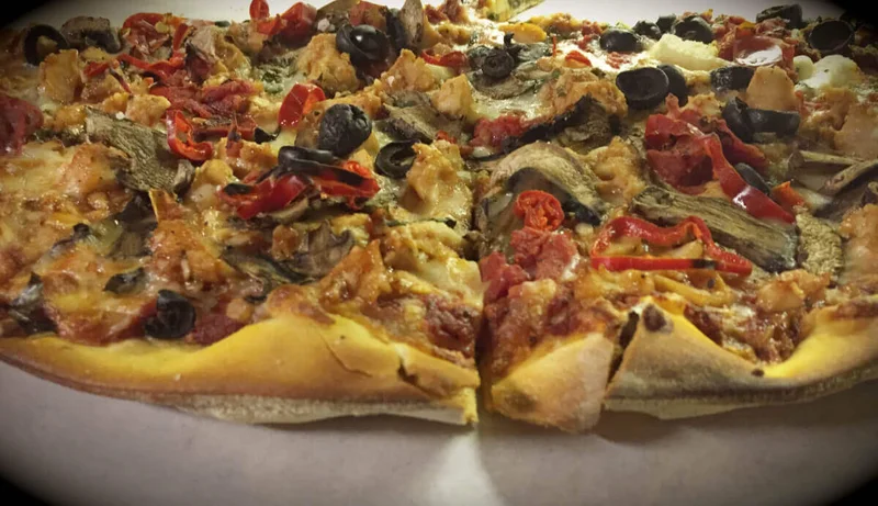 How Portland Locals Enjoy Italian Pizza Nights